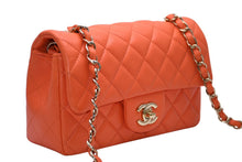 Load image into Gallery viewer, 極美品 CHANEL シャネル ミニマトラッセ20 Sフラップ Sチェーンショルダーバッグ 30番台 ココマーク ラムスキン オレンジ 中古 4b012234
