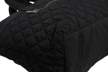 Load image into Gallery viewer, CHANEL シャネル コココクーン MM トートバッグ A48611 13番台 ココマーク ナイロン レザー ブラック シルバー金具 美品 中古 4b012248