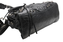 Load image into Gallery viewer, 極美品 BALENCIAGA バレンシアガ ショルダーバッグ NEO CAGOLE XS ネオカゴール XS 650987 ラムスキン ブラック シルバー金具 中古 4b012465