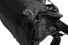 Load image into Gallery viewer, 極美品 BALENCIAGA バレンシアガ ショルダーバッグ NEO CAGOLE XS ネオカゴール XS 650987 ラムスキン ブラック シルバー金具 中古 4b012465