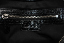Load image into Gallery viewer, 極美品 BALENCIAGA バレンシアガ ショルダーバッグ NEO CAGOLE XS ネオカゴール XS 650987 ラムスキン ブラック シルバー金具 中古 4b012465