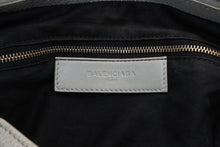 Load image into Gallery viewer, BALENCIAGA バレンシアガ クラシック シティ ハンドバッグ 2WAY 535269 レザー グレー ゴールド金具 美品 中古 4b012459