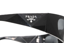 Load image into Gallery viewer, PRADA プラダ SYMBOL SUNGLASSES シンボル サングラス アイウェア SPRA19 1AB-5S0 サイズ60□18 120 ブラック 美品 中古 4b012387