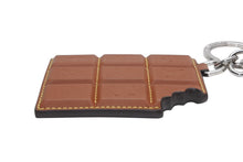 Load image into Gallery viewer, 新品同様 LOUIS VUITTON ルイヴィトン バッグチャーム LV チョコレートバー M01478 モノグラムキャンバス ブラウン シルバー金具 中古 4b011775