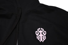 Load image into Gallery viewer, 新品未使用 CHROME HEARTS DEADLY DOLL クロムハーツ ジップアップフーディー パーカー サイズXXL ホースシュー ブラックピンク 中古 4b012269