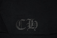Load image into Gallery viewer, 新品未使用 CHROME HEARTS DEADLY DOLL クロムハーツ ジップアップフーディー パーカー サイズXXL ホースシュー ブラックピンク 中古 4b012269