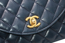 Load image into Gallery viewer, CHANEL シャネル マトラッセ23 Sフラップ Sチェーンショルダーバッグ A2000 1番台 ココマーク ラムスキン ネイビー 美品 中古 4b012303