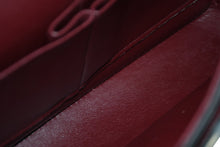 Load image into Gallery viewer, CHANEL シャネル マトラッセ25 Wフラップ Wチェーンショルダーバッグ 3番台 ココマーク ラムスキン ブラック 美品 中古 4b012304