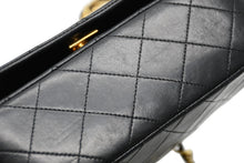Load image into Gallery viewer, CHANEL シャネル フルフラップ ミニマトラッセ19 Sチェーンショルダーバッグ A2300 1番台 ココマーク ラムスキン ゴールド金具 美品 中古 4b012305