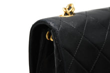 Load image into Gallery viewer, CHANEL シャネル フルフラップ ミニマトラッセ19 Sチェーンショルダーバッグ A2300 1番台 ココマーク ラムスキン ゴールド金具 美品 中古 4b012305