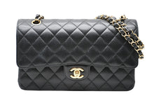 Load image into Gallery viewer, 極美品 CHANEL シャネル マトラッセ25 Wフラップ Wチェーンショルダーバッグ ランダム番台 ココマーク キャビアスキン ブラック 中古 4b012306