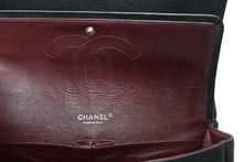 Load image into Gallery viewer, 極美品 CHANEL シャネル デカマトラッセ30 Wフラップ Wチェーンショルダーバッグ 20番台 ココマーク キャビアスキン シルバー金具 中古 4b012307