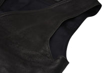 Load image into Gallery viewer, CHROME HEARTS クロムハーツ レザーベスト サイズM クロスボールボタン ブラック 美品 中古 4b012310