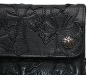 画像をギャラリービューアに読み込む, 新品未使用 CHROME HEARTS クロムハーツ ウェーブ ウォレット セメタリー 二つ折り財布 ブラック レザー シルバー金具 中古 4b012313