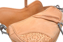 画像をギャラリービューアに読み込む, Christian Dior クリスチャンディオール リミテッドエディション サドルバッグ ワンショルダーバッグ 01-RU-0016 パンチング 美品 中古 4b012345