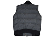 Load image into Gallery viewer, YVES SAINT LAURENT イヴ サンローラン ダウンベスト サイズ46 291930 グレー ネイビー ブラック 美品 中古 4b012360