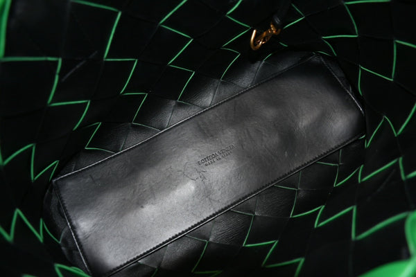 BOTTEGAVENETA ボッテガヴェネタ イントレチャート ハンドバッグ グリーン カーフ ゴールド金具 美品 中古 4b012367