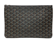 Load image into Gallery viewer, 極美品 GOYARD ゴヤール セナGM クラッチバッグ ブラック ゴヤールディンキャンバス シルバー金具 SENAT2GMLTY07CL07P 中古 4b012356