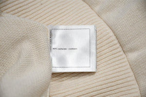 CHANEL シャネル LA PAUSA フーディー パーカー P60445K46041 サイズ46 ココマーク カシミヤ アイボリー 良品 中古 4b012376
