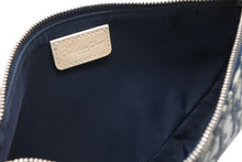 Load image into Gallery viewer, Christian Dior クリスチャンディオール サドルポーチ アクセサリーポーチ CM0044 ネイビー トロッター柄 ガリアーノ期 美品 中古 4b012436