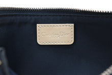 Load image into Gallery viewer, Christian Dior クリスチャンディオール サドルポーチ アクセサリーポーチ CM0044 ネイビー トロッター柄 ガリアーノ期 美品 中古 4b012436
