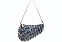 Load image into Gallery viewer, Christian Dior クリスチャンディオール サドルポーチ アクセサリーポーチ CM0044 ネイビー トロッター柄 ガリアーノ期 美品 中古 4b012436