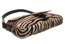 Load image into Gallery viewer, FENDI フェンディ マンマバケット ワンショルダーバッグ 26424 ハラコ レザー ブラウン ゴールド金具 美品 中古 4b012438