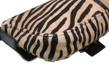 Load image into Gallery viewer, FENDI フェンディ マンマバケット ワンショルダーバッグ 26424 ハラコ レザー ブラウン ゴールド金具 美品 中古 4b012438