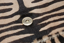 Load image into Gallery viewer, FENDI フェンディ マンマバケット ワンショルダーバッグ 26424 ハラコ レザー ブラウン ゴールド金具 美品 中古 4b012438
