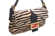Load image into Gallery viewer, FENDI フェンディ マンマバケット ワンショルダーバッグ 26424 ハラコ レザー ブラウン ゴールド金具 美品 中古 4b012438