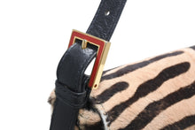Load image into Gallery viewer, FENDI フェンディ マンマバケット ワンショルダーバッグ 26424 ハラコ レザー ブラウン ゴールド金具 美品 中古 4b012438