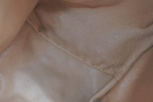 Load image into Gallery viewer, 極美品 BOTTEGAVENETA ボッテガヴェネタ ダブルポケット ワンショルダーバッグ ブラウン スウェード ゴールド金具 中古 4b012453