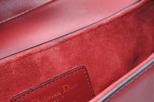 Load image into Gallery viewer, 極美品 CHRISTIAN DIOR クリスチャンディオール ワンショルダーバッグ サドルバッグ 09-MA-0119 イタリア製 レザー ボルドー ゴールド金具 中古 4b012464