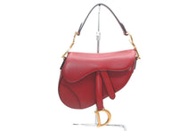 Load image into Gallery viewer, 極美品 CHRISTIAN DIOR クリスチャンディオール ワンショルダーバッグ サドルバッグ 09-MA-0119 イタリア製 レザー ボルドー ゴールド金具 中古 4b012464