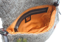 画像をギャラリービューアに読み込む, FENDI フェンディ マンマバケット ワンショルダーバッグ 16059 ウール レザー ブラウン 刺繍 シルバー金具 美品 中古 4b012466