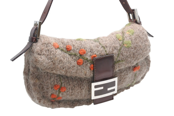 FENDI フェンディ マンマバケット ワンショルダーバッグ 16059 ウール レザー ブラウン 刺繍 シルバー金具 美品 中古 4b012466