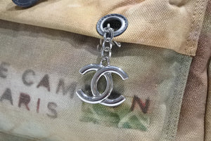 極美品 激レア シャネル CHANEL A92352 2014年コレクション グラフィティ ペイント リュック ベージュ アクト2 中古 4b012495