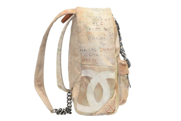 極美品 激レア シャネル CHANEL A92352 2014年コレクション グラフィティ ペイント リュック ベージュ アクト2 中古 4b012495