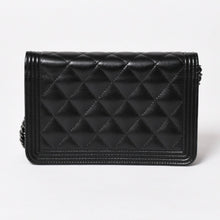 画像をギャラリービューアに読み込む, 極美品 CHANEL シャネル ボーイシャネル チェーンショルダーバッグ 25番台 キャビアスキン ココマーク ブラック シルバー金具 中古 4a005111