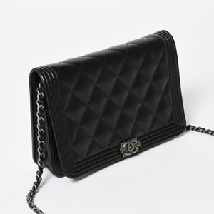 Very Good Condition CHANEL Boy Chanel Chain Shoulder Bag No. 25 Caviar Skin Coco Mark Black Silver Hardware Used 4a005111