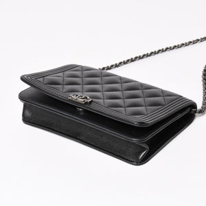 Very Good Condition CHANEL Boy Chanel Chain Shoulder Bag No. 25 Caviar Skin Coco Mark Black Silver Hardware Used 4a005111