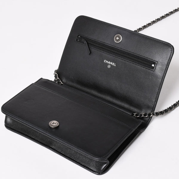 Very Good Condition CHANEL Boy Chanel Chain Shoulder Bag No. 25 Caviar Skin Coco Mark Black Silver Hardware Used 4a005111