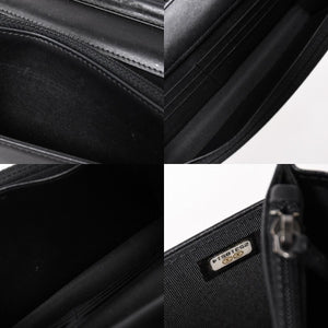 Very Good Condition CHANEL Boy Chanel Chain Shoulder Bag No. 25 Caviar Skin Coco Mark Black Silver Hardware Used 4a005111