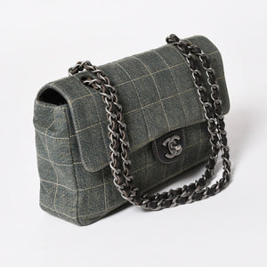 Very good condition CHANEL Chocolate Bar 25 S Flap W Chain Shoulder Bag No. 6 Coco Mark Denim Indigo Blue Used 4a004795
