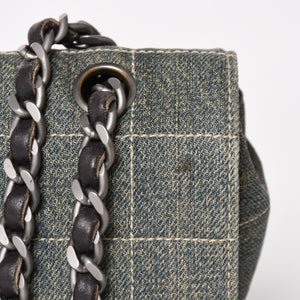Very good condition CHANEL Chocolate Bar 25 S Flap W Chain Shoulder Bag No. 6 Coco Mark Denim Indigo Blue Used 4a004795
