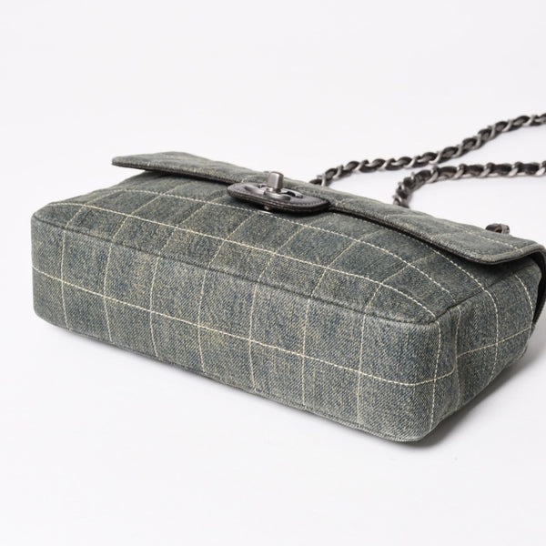 Very good condition CHANEL Chocolate Bar 25 S Flap W Chain Shoulder Bag No. 6 Coco Mark Denim Indigo Blue Used 4a004795