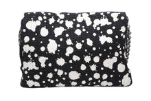 Load image into Gallery viewer, 極美品 CHANEL シャネル チェーンショルダーバッグ 21番台 ココマーク ツイード ペイント スプラッター ブラック シルバー金具 中古 4b012508