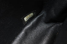 Load image into Gallery viewer, CHANEL シャネル ミニマトラッセ19 Sフラップ Sチェーンショルダーバッグ 19番台 ココマーク コットンジャージー ブラック 美品 中古 4b012512