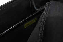 Load image into Gallery viewer, CHANEL シャネル ミニマトラッセ19 Sフラップ Sチェーンショルダーバッグ 19番台 ココマーク コットンジャージー ブラック 美品 中古 4b012512