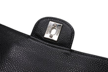 Load image into Gallery viewer, 極美品 CHANEL シャネル マトラッセ25 Wフラップ Wチェーンショルダーバッグ 15番台 ココマーク キャビアスキン ブラック 中古 4b012513
